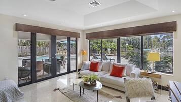 Smart TV, fireplace, video games, Netflix