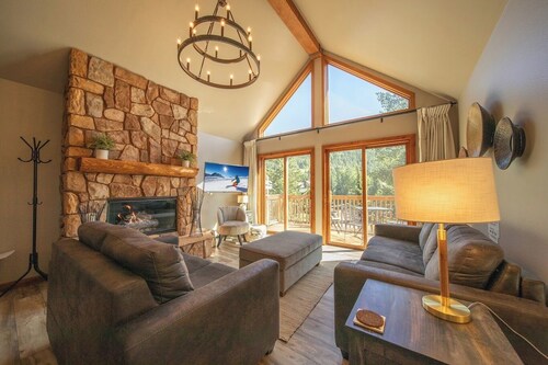 Discounted Holiday Rates! Townhouse with Game Room!