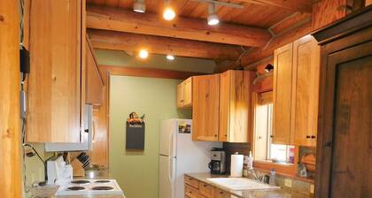 Grayling Cabin on the famous Henry's Lake