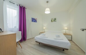 Wifi gratis y ropa de cama 