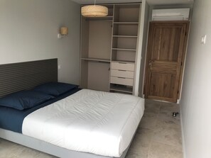 2 chambres, fer et planche à repasser, lit parapluie, Wi-Fi gratuit