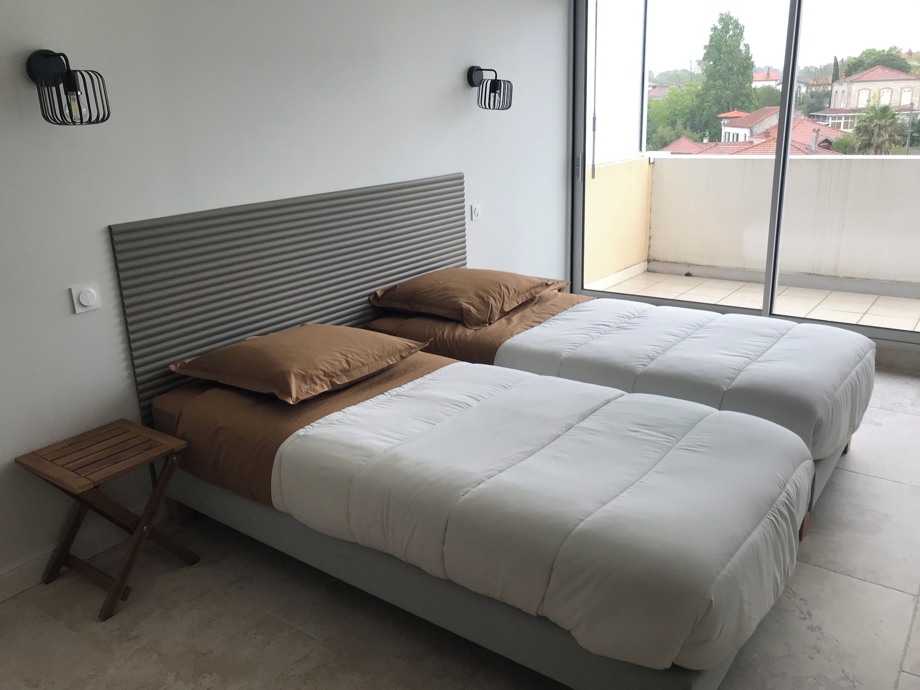 2 chambres, fer et planche à repasser, lit parapluie, Wi-Fi gratuit