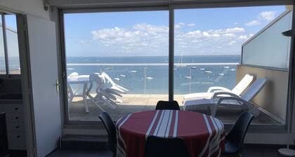 ARCACHON center Front de mer Apartment 65 M2 with large private terrace