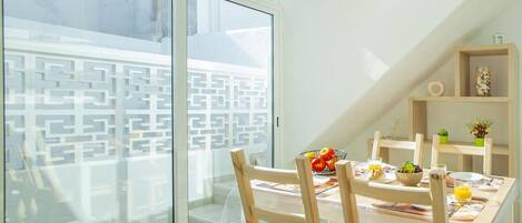 تناول الطعام