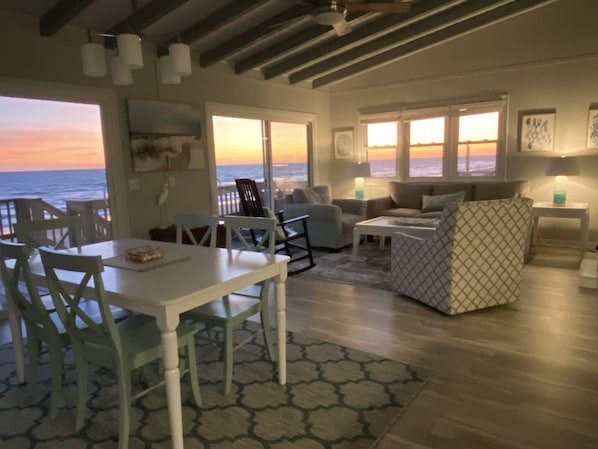 Smart TV, fireplace, video games, books