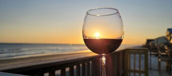 Exquisite Views! It “Shore is Beautiful" here!  5 Bed / 2 Bath Ocean Front Home.