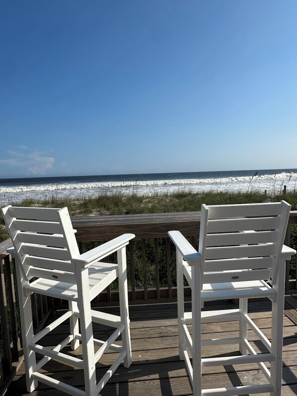 Property grounds - Exquisite Views! It “Shore is Beautiful" here!  5 Bed / 2 Bath Ocean Front Home. (Oak Island)
