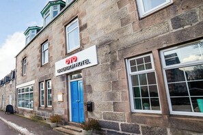 Exterior detail - Braeriach Hotel (Newtonmore)