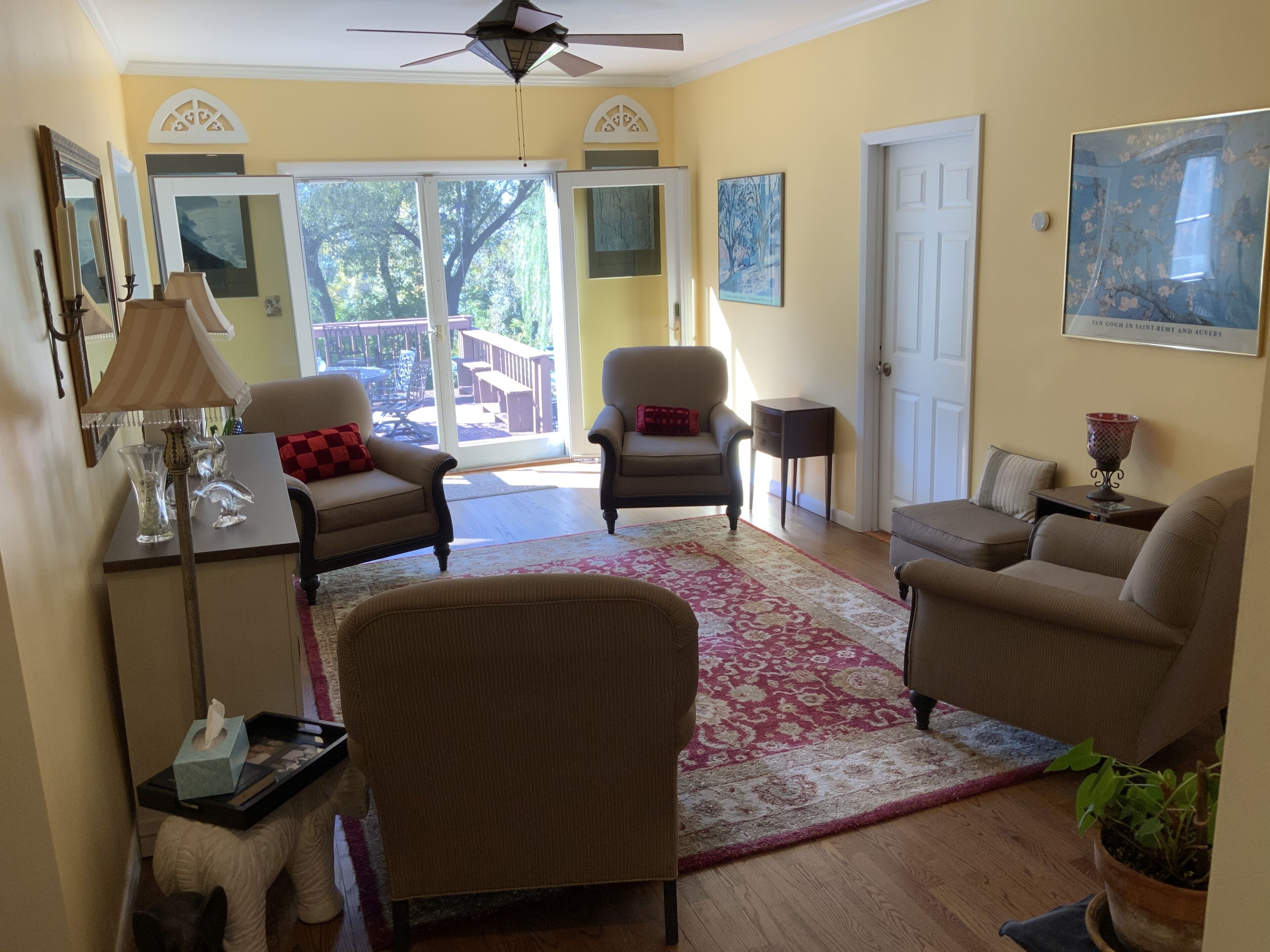 Cozy house on the Hudson