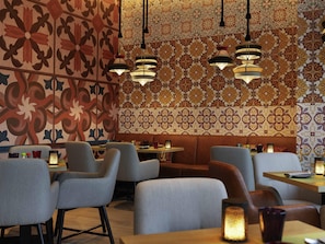 Restaurant - Aparthotel Adagio Dubai Deira (Dubai)