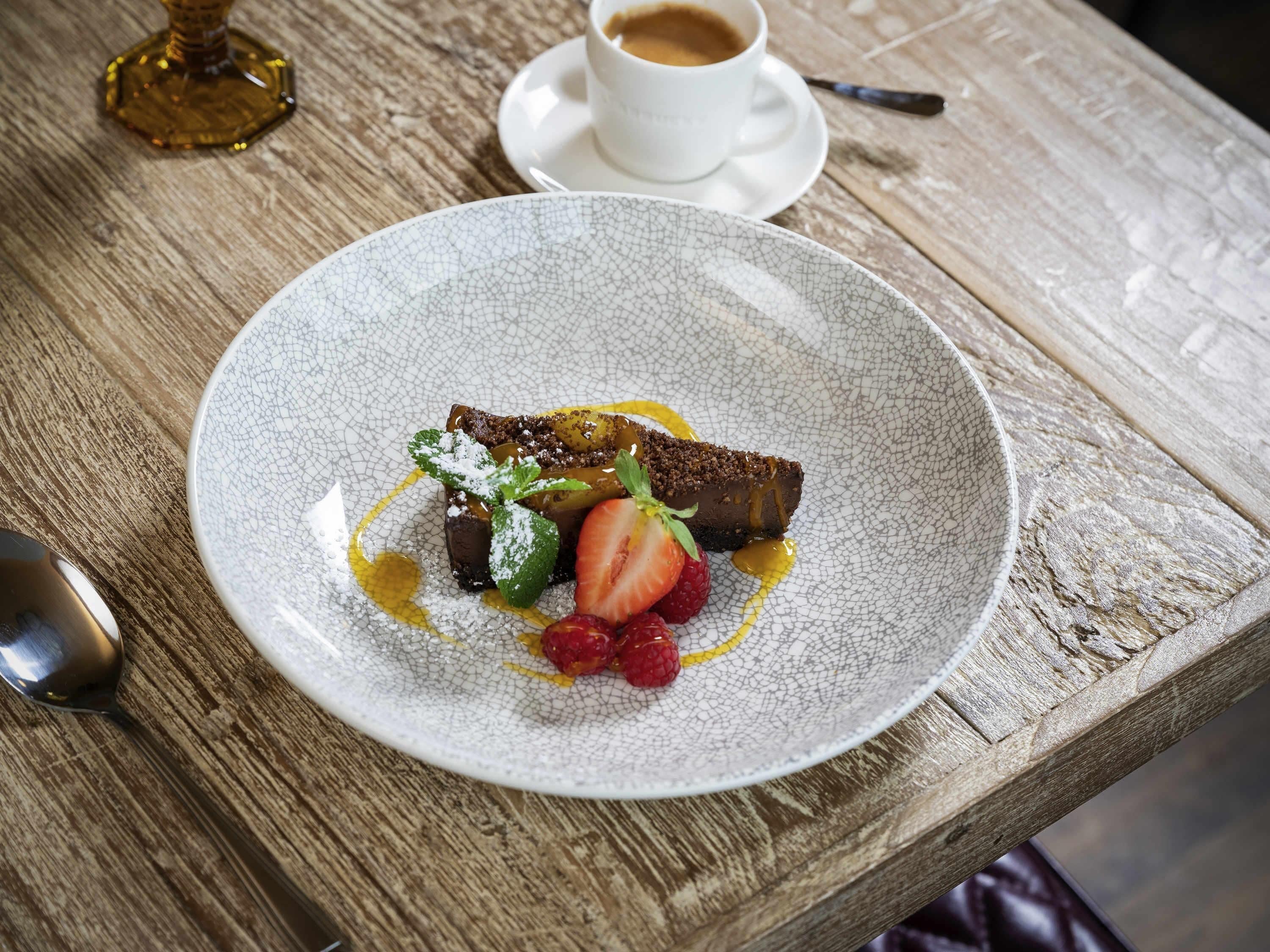 breakfast, lunch and dinner served