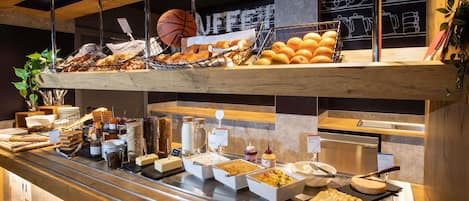 Daily buffet breakfast for a fee