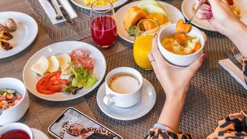 Daily buffet breakfast for a fee