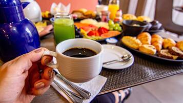 Daily buffet breakfast for a fee