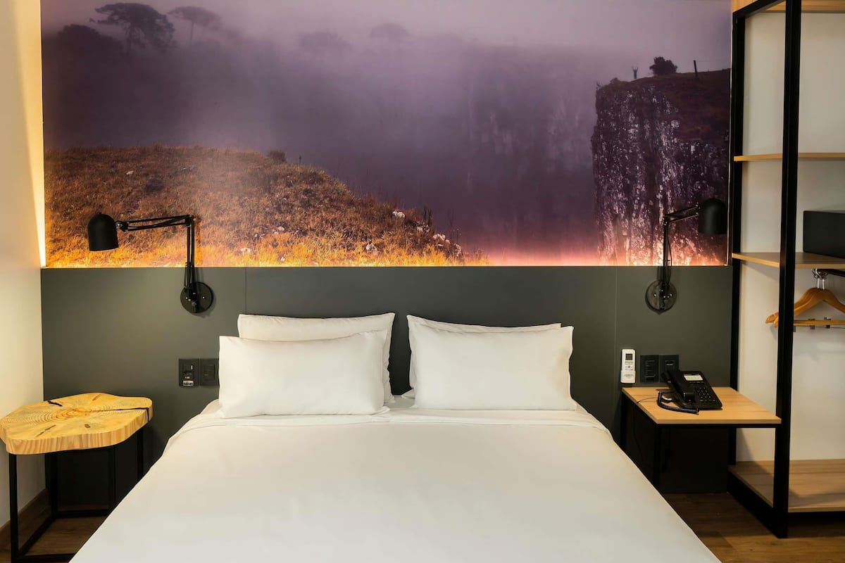 Superior Room, 1 Double Bed, Accessible | Minibar, desk, soundproofing, free WiFi
