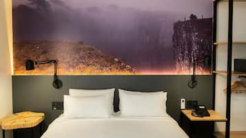 Superior Room, 1 Double Bed, Accessible | Minibar, desk, soundproofing, free WiFi