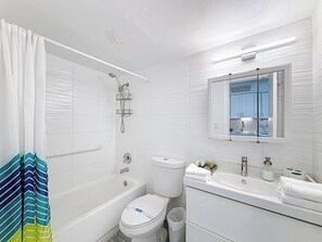 Combined shower/tub, hair dryer, towels, soap - Insta-Worthy-Prestigious ocean view studio,on the beach. Sought after balcony. (Sunny Isles Beach)