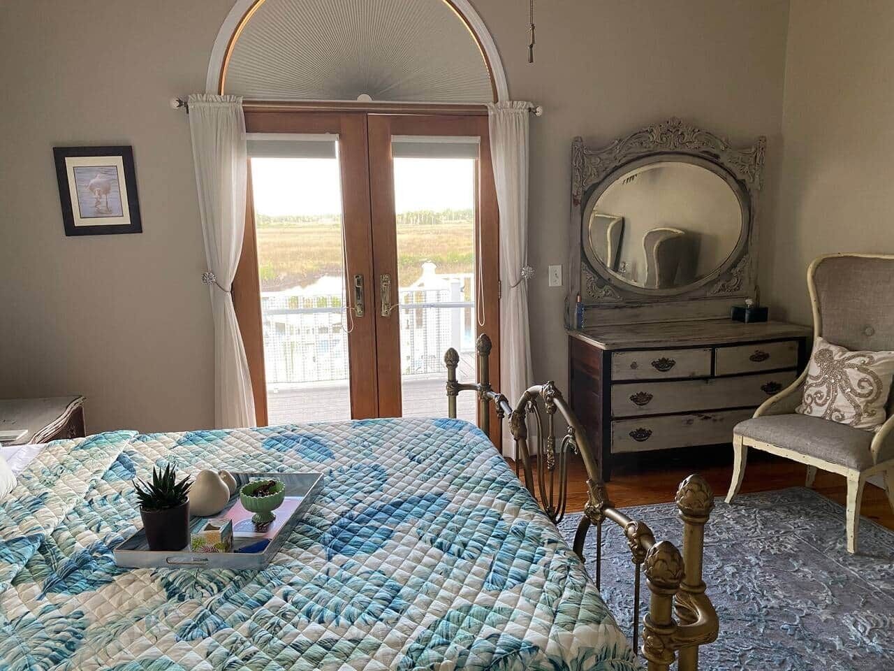 3 bedrooms, memory foam beds, in-room safe, desk