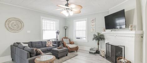 Télévision, Netflix, Hulu, services de streaming