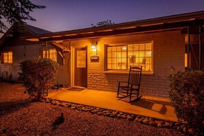 Exterior - Sunset @ ASU|Private Pool|Updated Kitchen+Baths (Tempe)