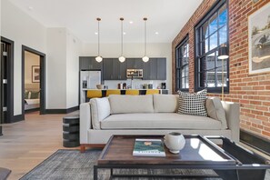 42-inch Smart TV with digital channels, TV, Netflix