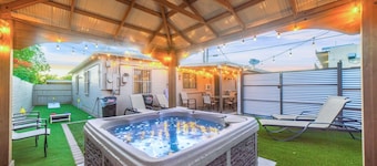 Mins from the UofA & Downtown! 3BR/2BA Entire Home