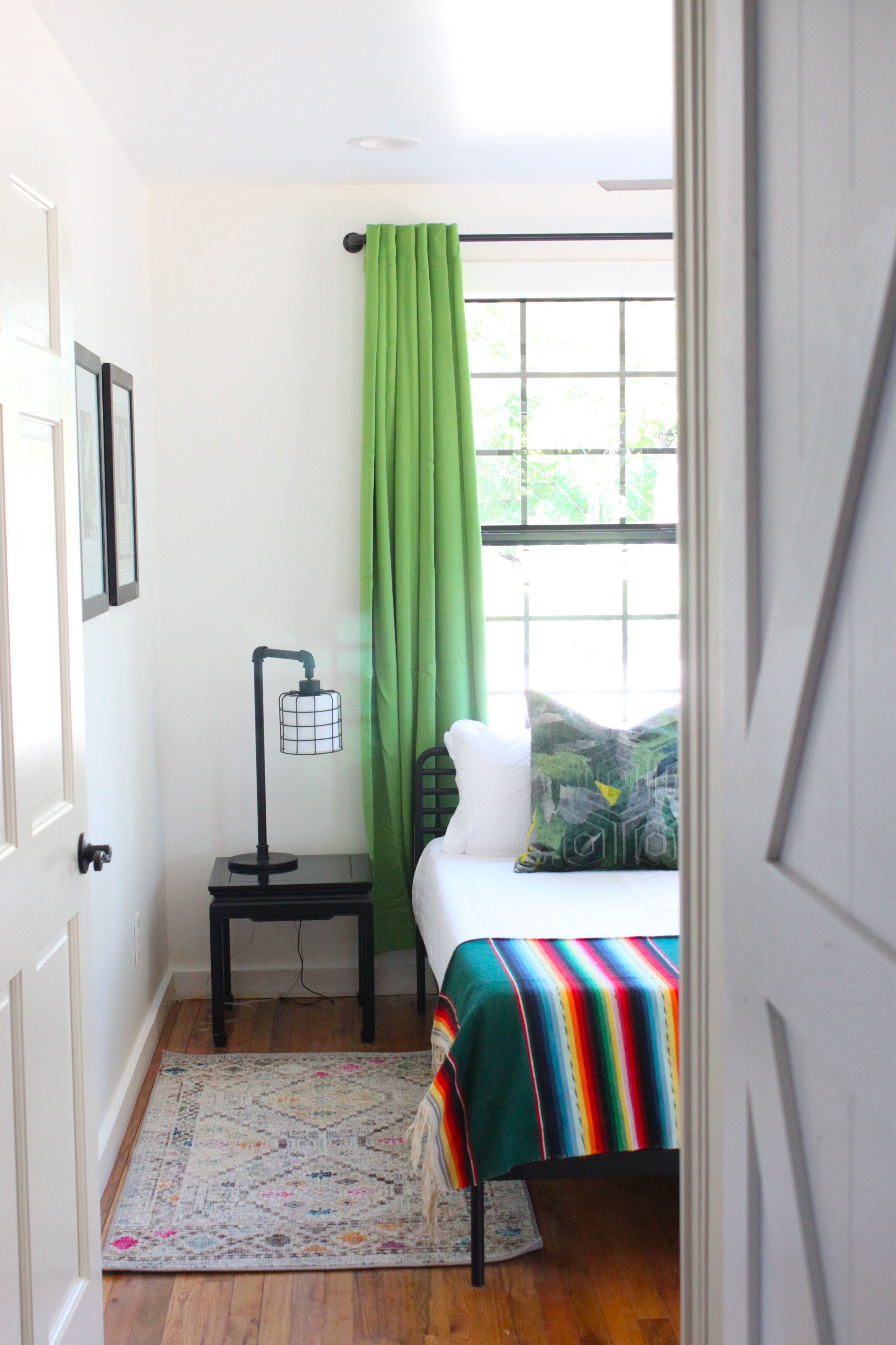 *Just off River Trail, Bikes, Fire Pit, Hot Tub*