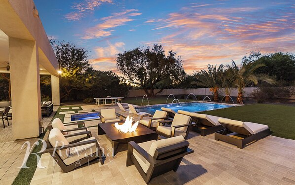 Outdoor pool, a heated pool