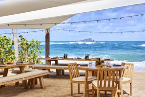 Café da manhã, almoço e jantar