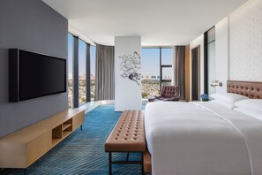 Minibar, in-room safe, desk, soundproofing - Four Points by Sheraton Shanghai Hongqiao (Shanghai)