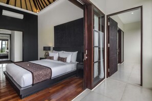 2 bedrooms, iron/ironing board, Internet, bed sheets - Luxury 5 Star Villa in Umalas with Private Pool, Bali Villa 2075 (Bali)