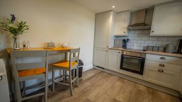 Kursi makan untuk bayi