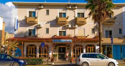 4 Stinet Hotel