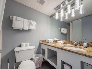 Combined shower/bathtub, hair dryer, towels, shampoo - Tides 20908 - Gorgeous Oceanfront Views for 4! (Myrtle Beach)