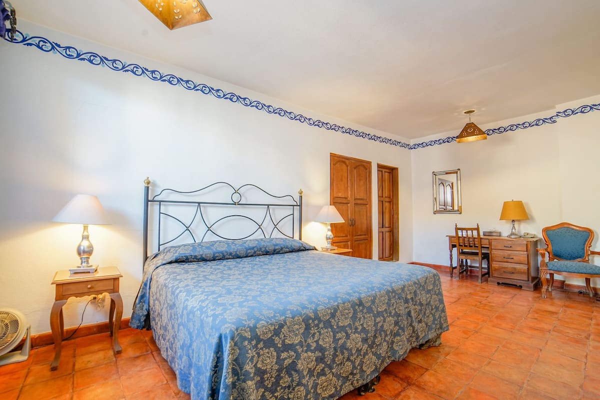 Studio Suite | Free WiFi, bed sheets