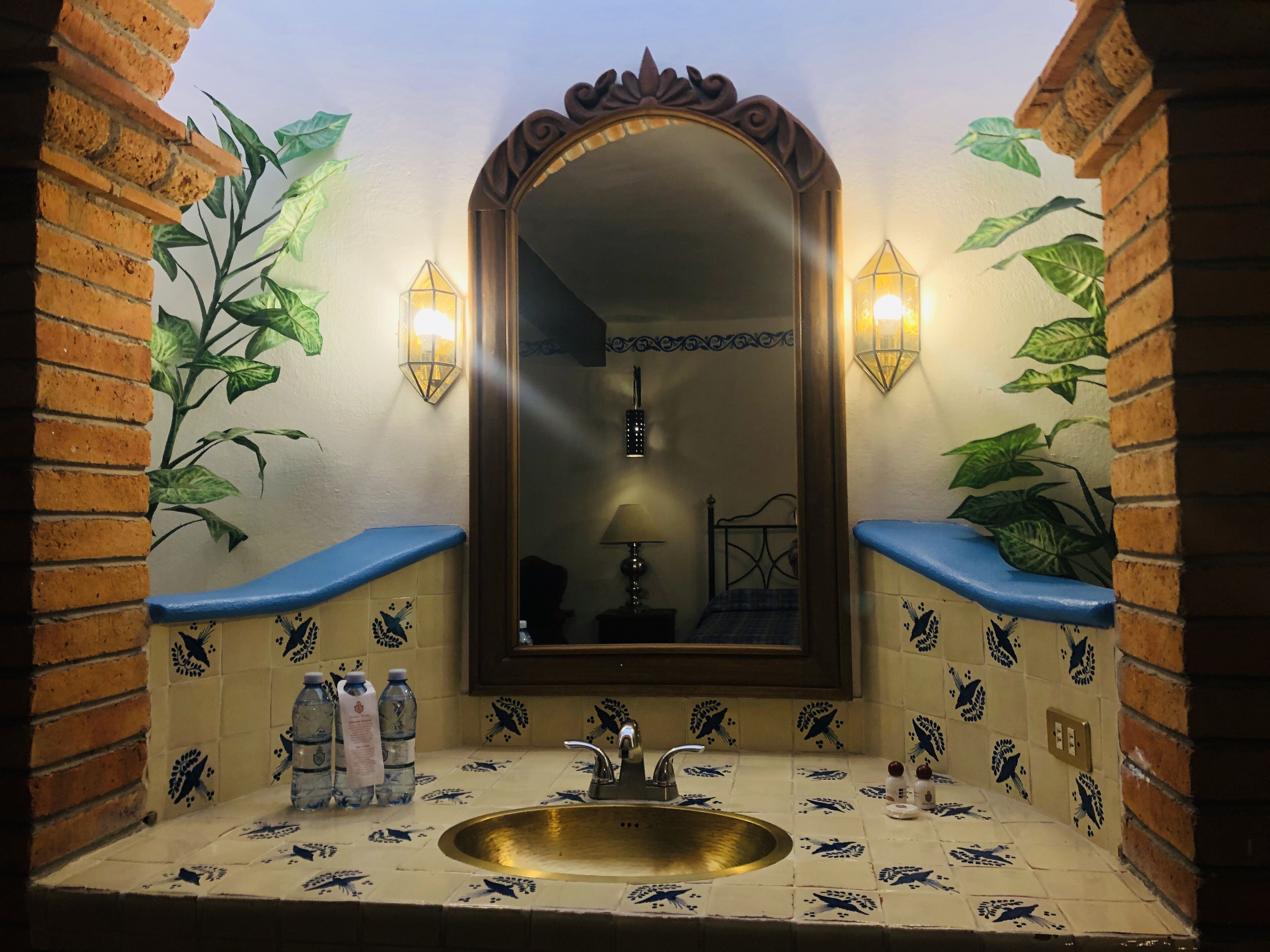 triple room | bathroom | shower, rainfall showerhead, free toiletries, towels