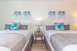 1 chambre, fer et planche à repasser, accès au Wi-Fi (inclus)