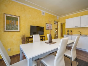 Dining - VILLA ROSSELLA 1 Two-Bedroom Apartment (Achilea) (Rovinj)