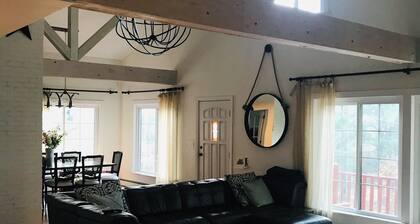 Upstate NY: Private,Newly renovated 3 bed/2bath home close to Hudson+Widham, NY
