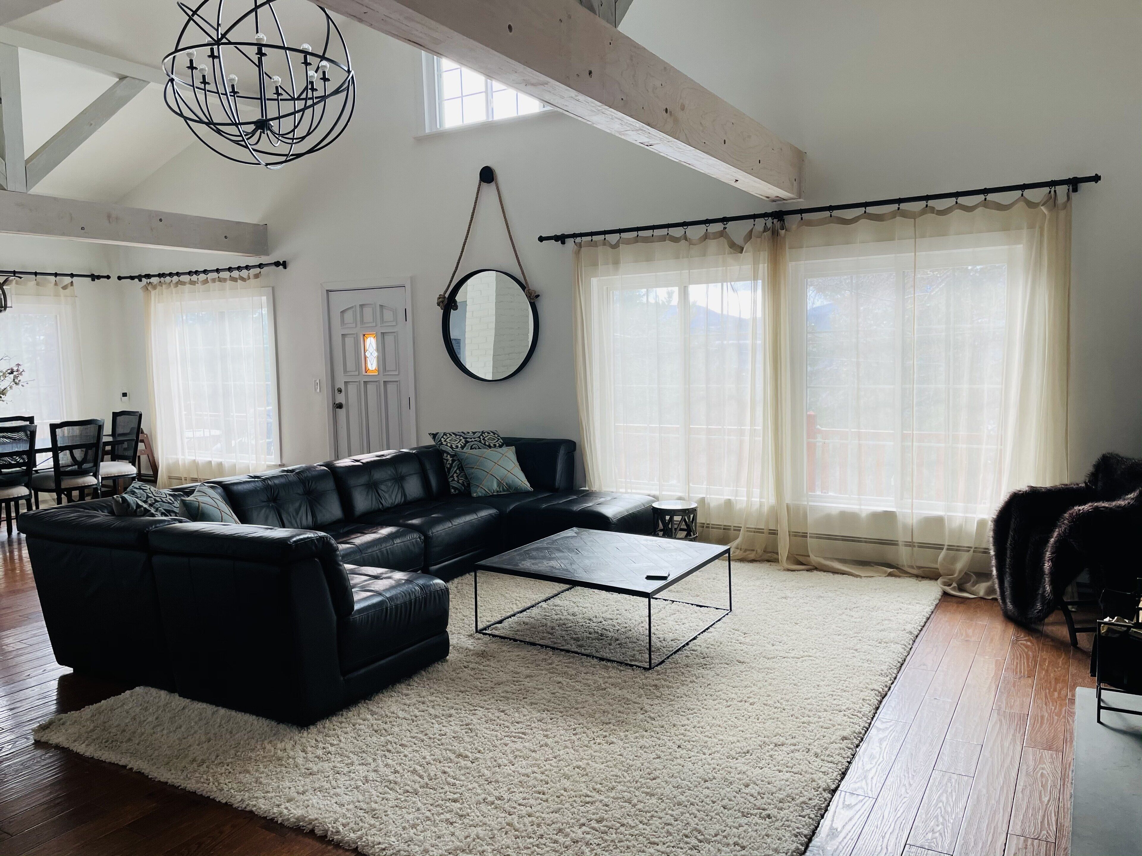 Smart-tv och eldstad