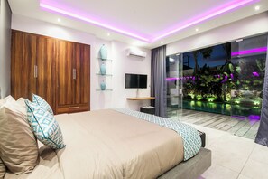 3 bedrooms, iron/ironing board, internet, bed sheets