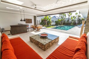 Terrace/patio - 5 Star Private Villa in Seminyak at an Affordable Rate, Bali Villa 1155 (Bali)
