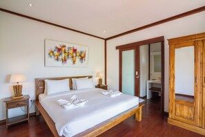 5 bedrooms, Internet, bed sheets, wheelchair access