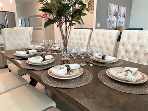 Dining - Luxury 6 Bedroom 5 bath pool Home 187 (Four Corners)