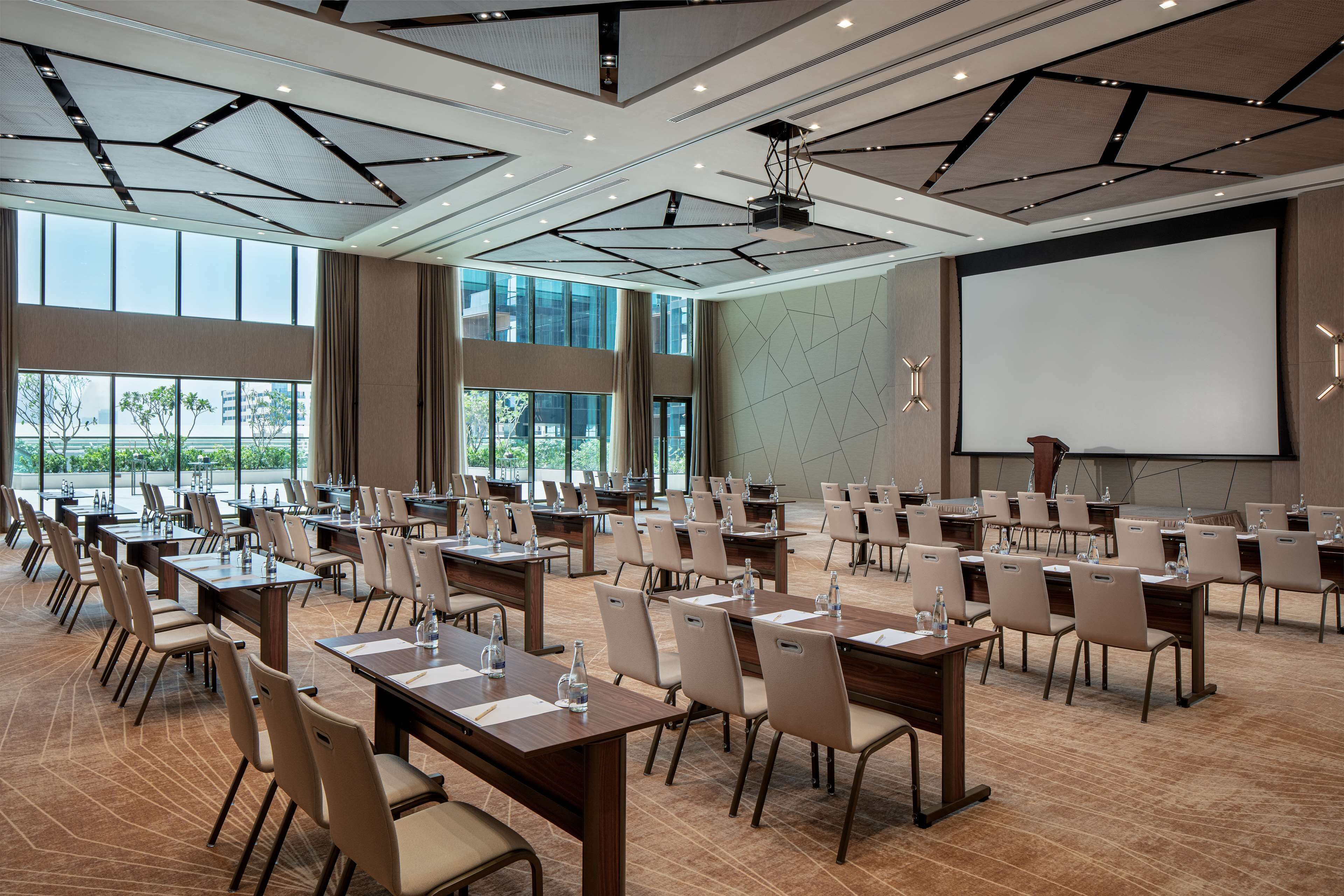 Photo - DoubleTree by Hilton Dubai M Square Hotel & Residences