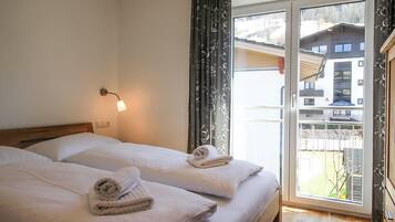 2 Schlafzimmer, Bügeleisen/Bügelbrett, Reisekinderbett, kostenloses WLAN