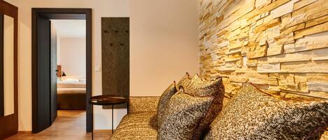 In-room safe, iron/ironing board, travel cot, free WiFi