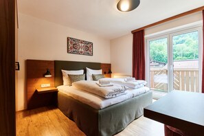 Zimmersafe, Bügeleisen/Bügelbrett, Reisekinderbett, kostenloses WLAN