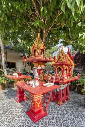 Property grounds - The Coconut Nanai Resort (Patong)