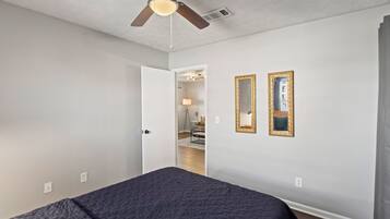 2 bedrooms, free WiFi, bed sheets